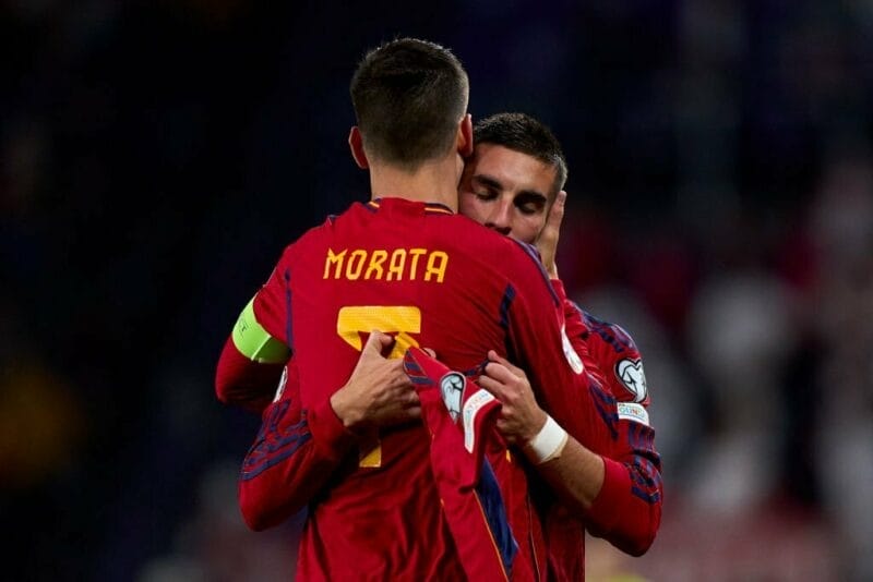 Chiến thắng nhẹ nhàng cho Tây Ban Nha