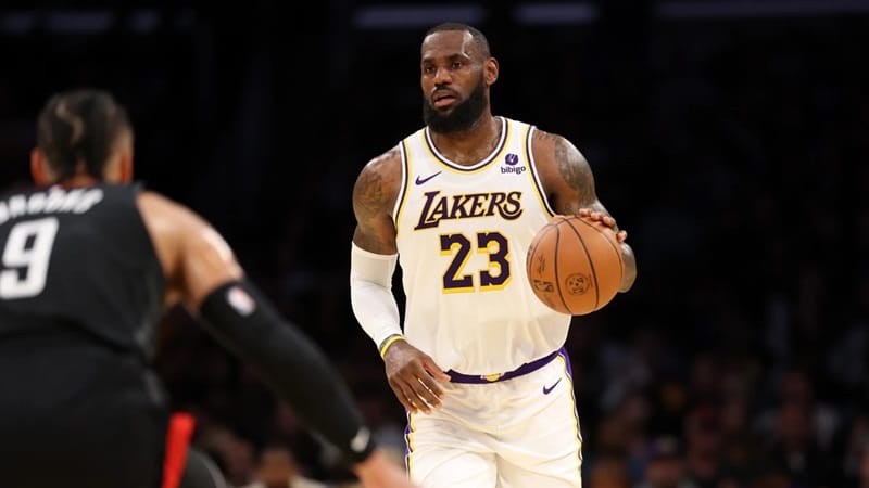 LeBron James trải lòng sau hành động đặc biệt của Cavaliers