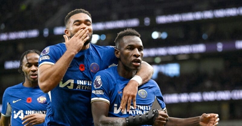 Vấp phải nhiều phản ứng nhưng Jackson cũng đã có cú hattrick để đời