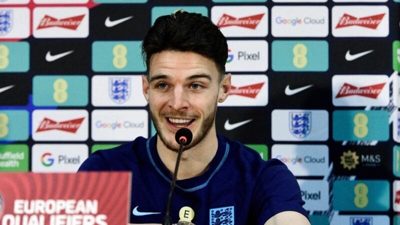 Declan Rice lên tiếng về mức giá 105 triệu bảng