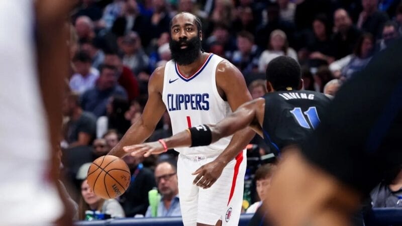 Người hâm mộ lo lắng trước chỉ số sa sút của James Harden