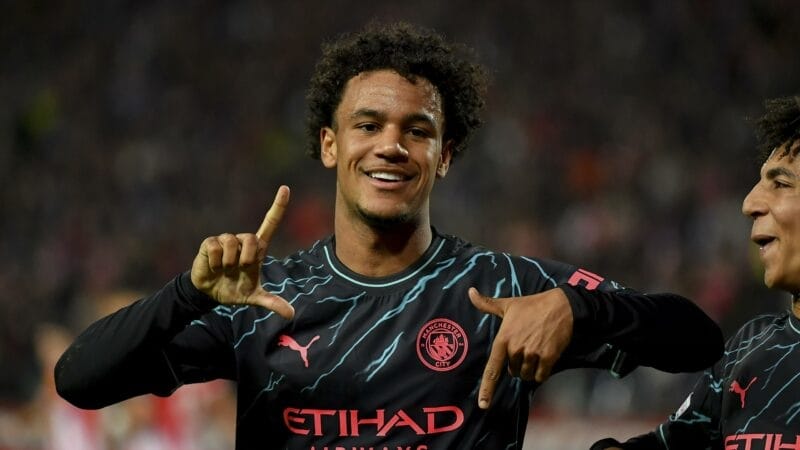 Kép phụ rực sáng giúp Man City chiến thắng