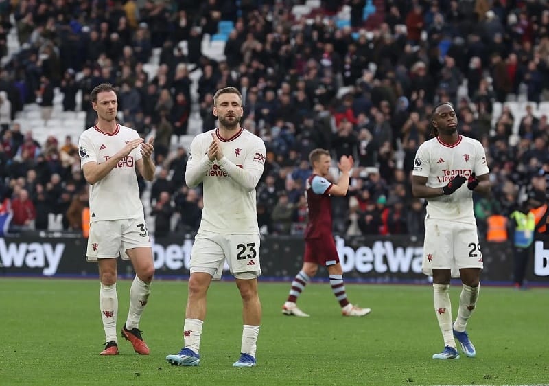 Luke Shaw muốn toàn đội nỗ lực hơn nữa.