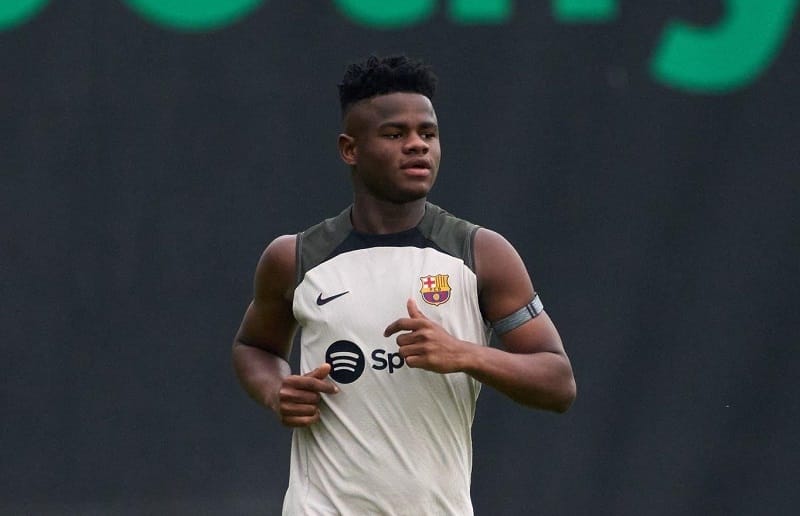 Mikayil Faye là tài năng trẻ được đánh giá rất cao của Barcelona.