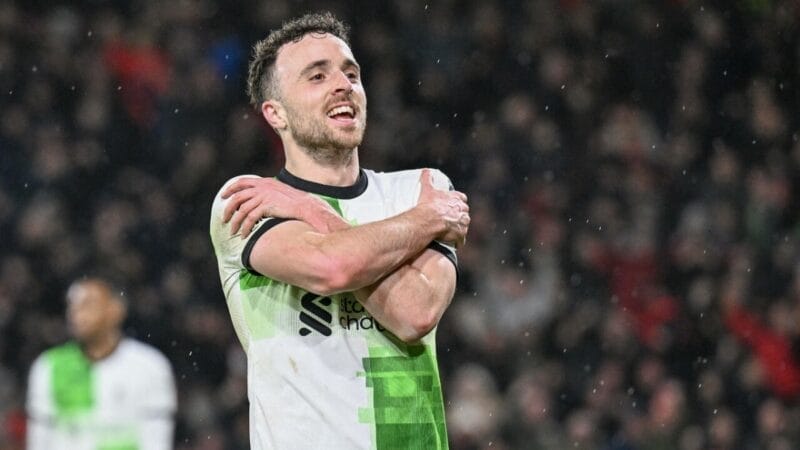 'Diogo Jota dứt điểm hay hơn Torres, Suarez và Owen'