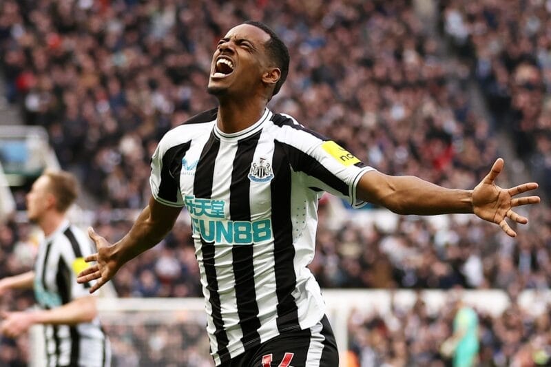 Thời cơ vàng cho Arsenal giành lấy Isak