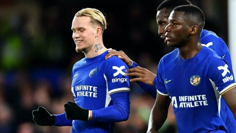 Mudryk tỏa sáng với vai trò mới