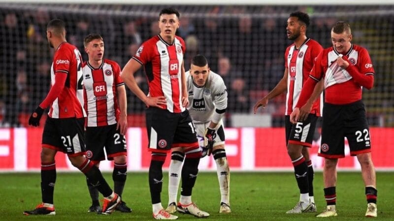 Sheffield Utd đối mặt với nguy cơ ‘tan đàn xẻ nghé’