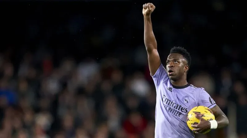 Kết quả bóng đá Valencia vs Real Madrid: Vinicius thăng hoa, cứu Kền Kền Trắng thoát khỏi cảnh trắng tay