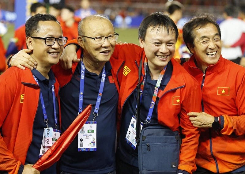 Trợ lý cũ của thầy Park tiến cử 3 HLV cho ĐT Việt Nam