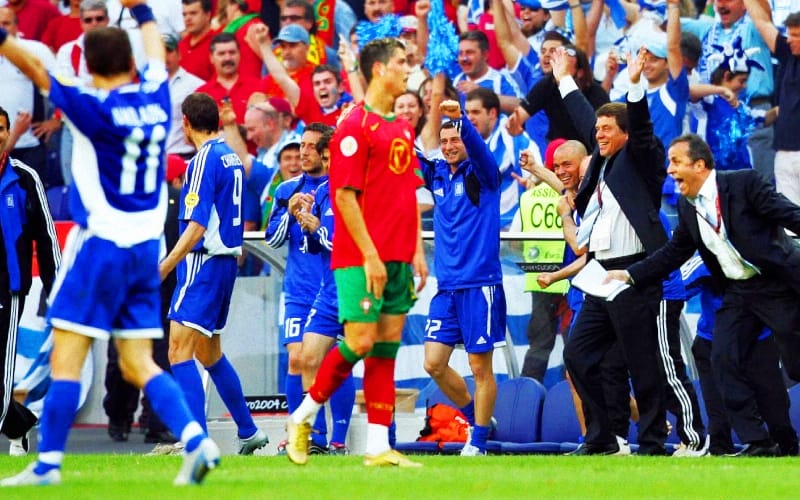"Selecao châu Âu" thất bại trước Hy Lạp ở chung kết Euro 2004