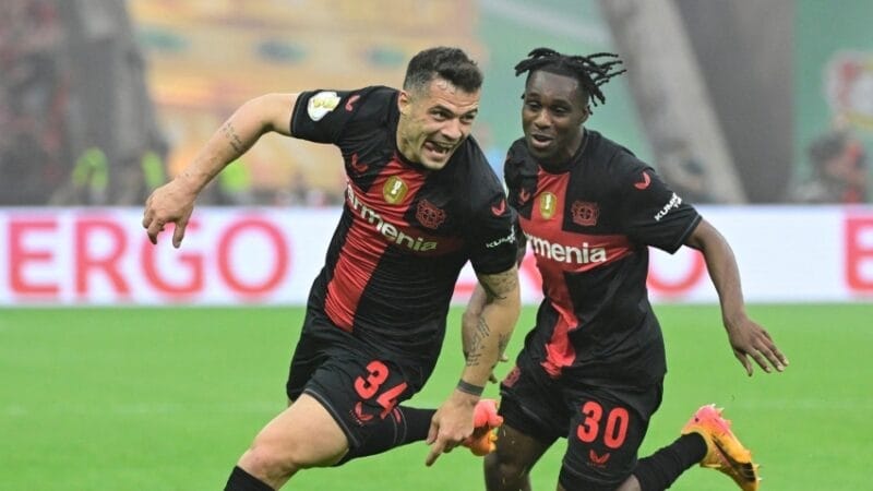 Bàn thắng duy nhất của Xhaka giúp Leverkusen đăng quang