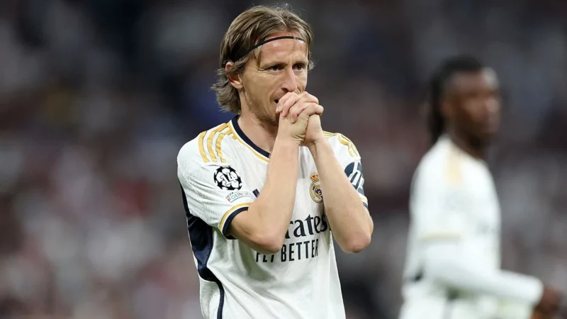 Luka Modric sẽ rời Real Madrid vào cuối mùa