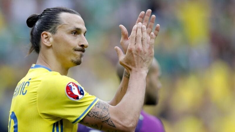 Ibrahimovic chơi cho Thụy Điển ở Euro 2016