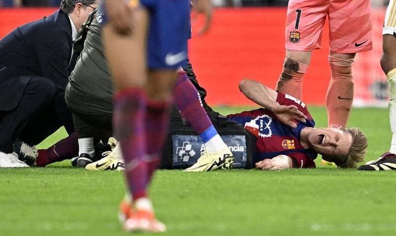 Frenkie de Jong được triệu tập dù vẫn chưa bình phục chấn thương.