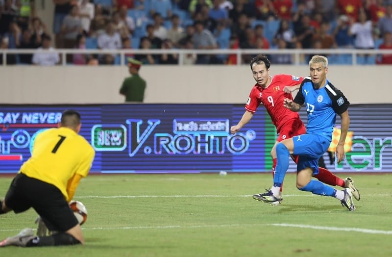 Văn Toàn bị treo giò trận gặp ĐT Iraq. (Ảnh: VFF)