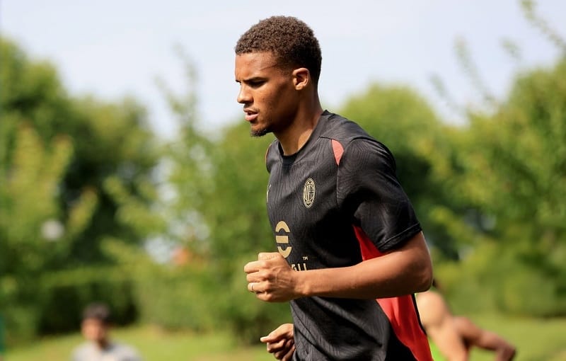 Malick Thiaw là mục tiêu của Newcastle.