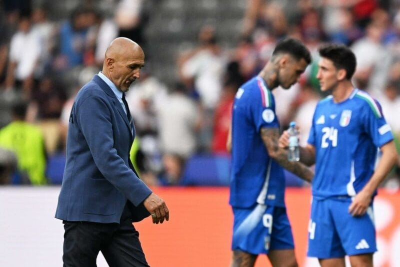 HLV Spalletti có mùa bóng thất vọng cùng cực
