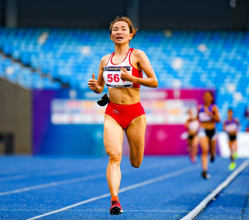 Nguyễn Thị Oanh là VĐV điền kinh số 1 Việt Nam nhưng trình độ cô vẫn thua kém nhiều so với thế giới