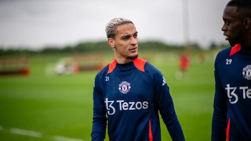 Jaap Stam: 'Cậu ấy không đủ đẳng cấp chơi cho Man United'