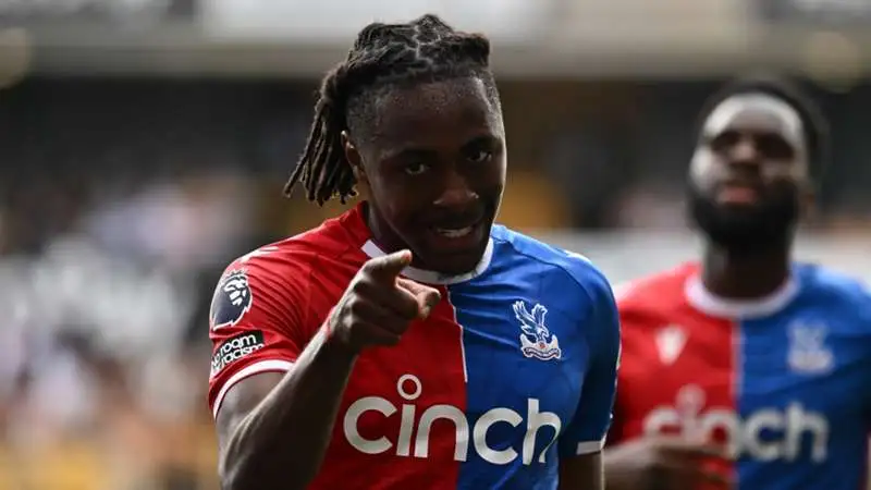 Man City chốt xong người thay thế Alvarez, ấn định luôn tương lai Jack Grealish