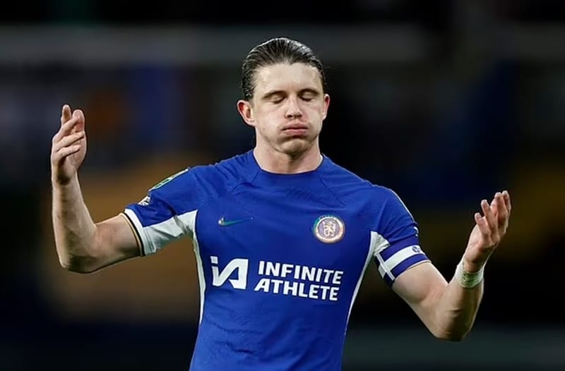 Gallagher về lại London.