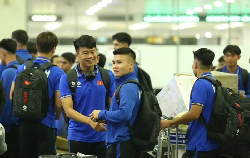 ĐT Việt Nam sang Hàn Quốc tập huấn, chờ tin vui từ Xuân Son