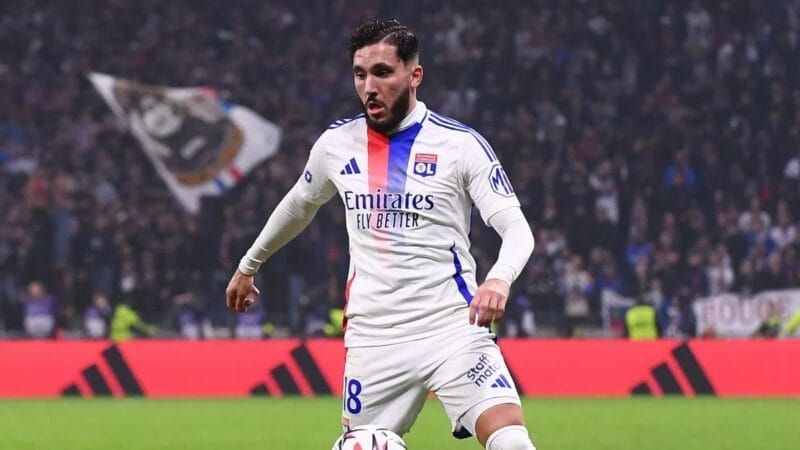 Rayan Cherki sẽ trở thành ngôi sao Ngoại hạng Anh mới