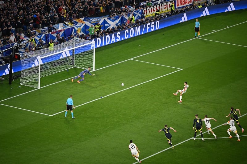 Một tình huống phạt đền