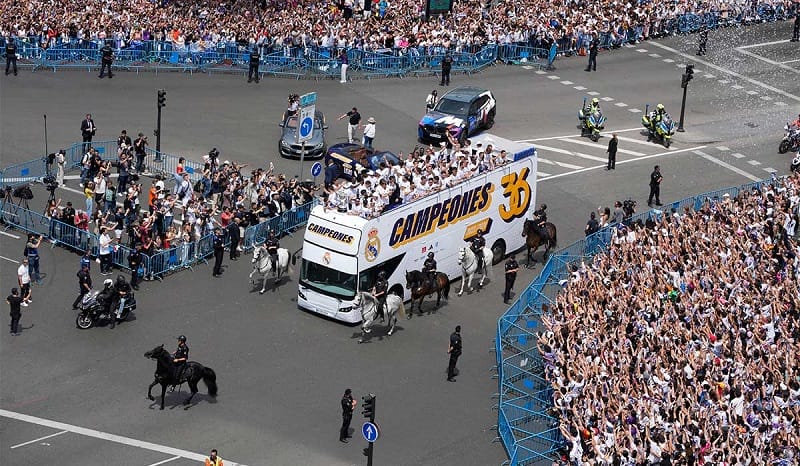 Real Madrid là một trong những câu lạc bộ lâu đời nhất châu Âu, và người hâm mộ của họ xuất hiện từ rất sớm.