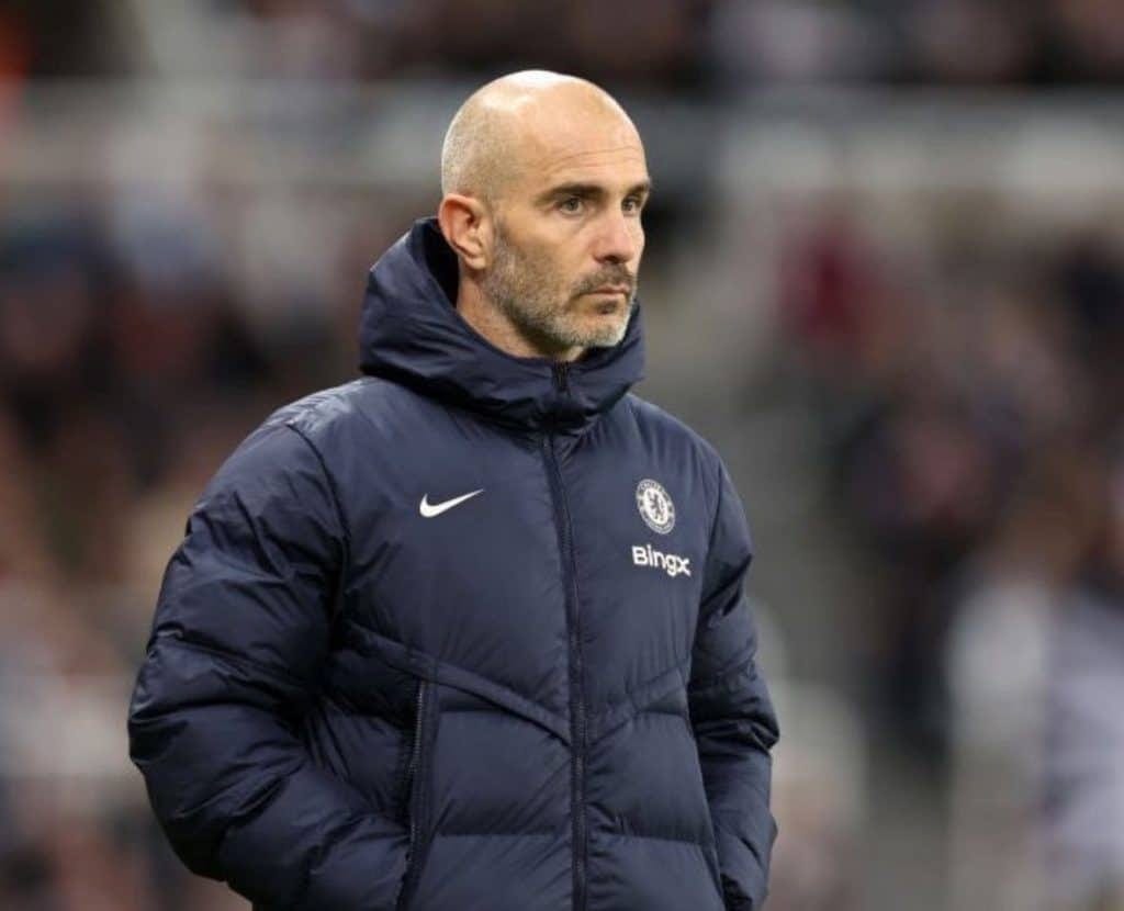 HLV Enzo Maresca không thể giúp Chelsea đi tiếp tại FA Cup.