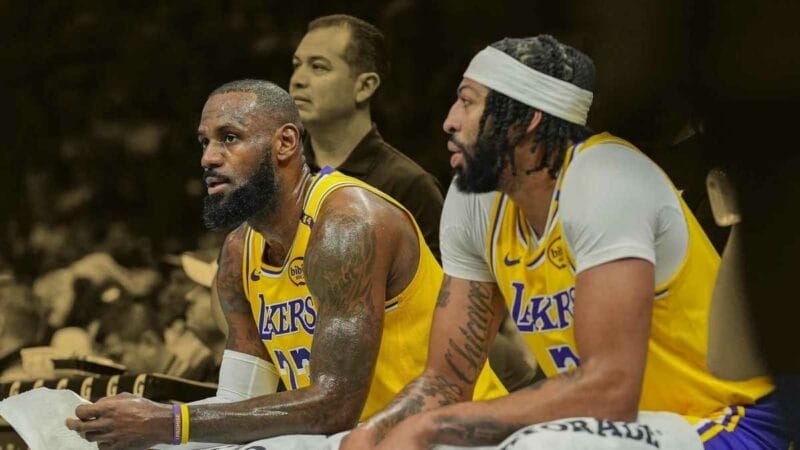 Cả LebRon và Davis đều ngỡ ngàng với thương vụ trade chóng vánh