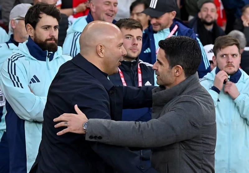 Liverpool và Arsenal đang chiếm 2 vị trí đầu tiên