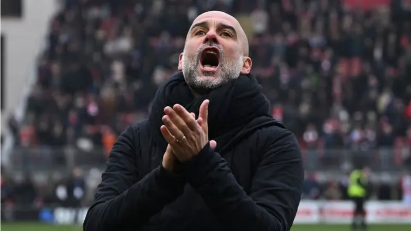 Pep Guardiola thách thức Liverpool phá vỡ kỷ lục của Man City