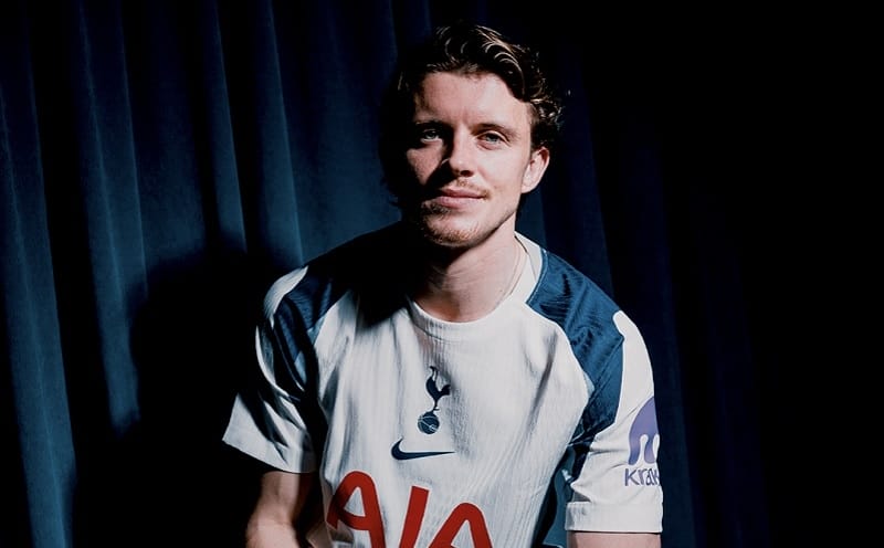 CHÍNH THỨC! Tottenham công bố Conor Gallagher